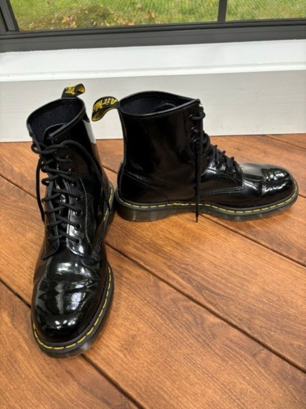 Men's Dr. Martens Black Patent Leather Boots Size 11 Doc Marten